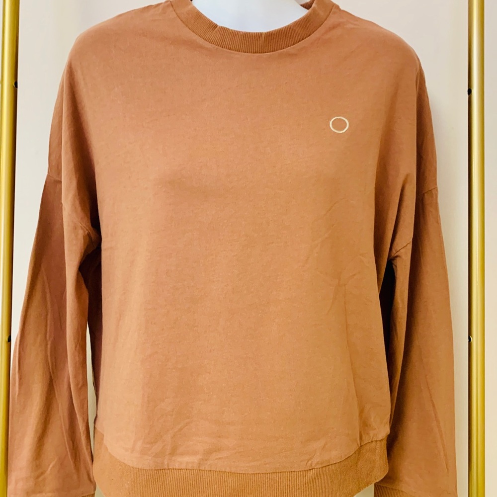 Crew Neck Top by OAK & FORT